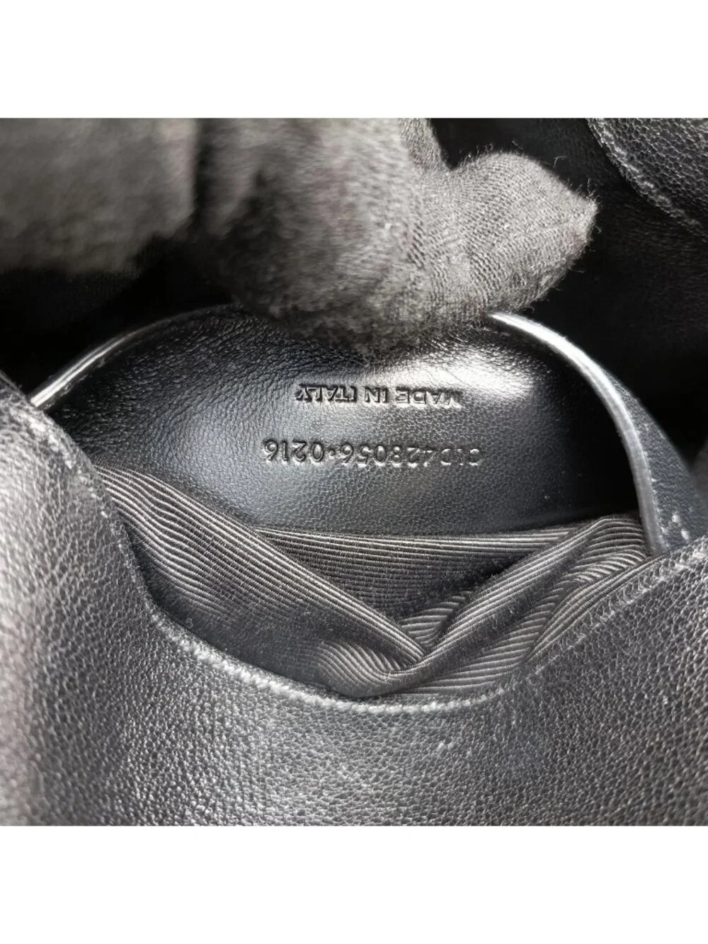 Saint Laurent Carre Black Leather Shoulder Bag